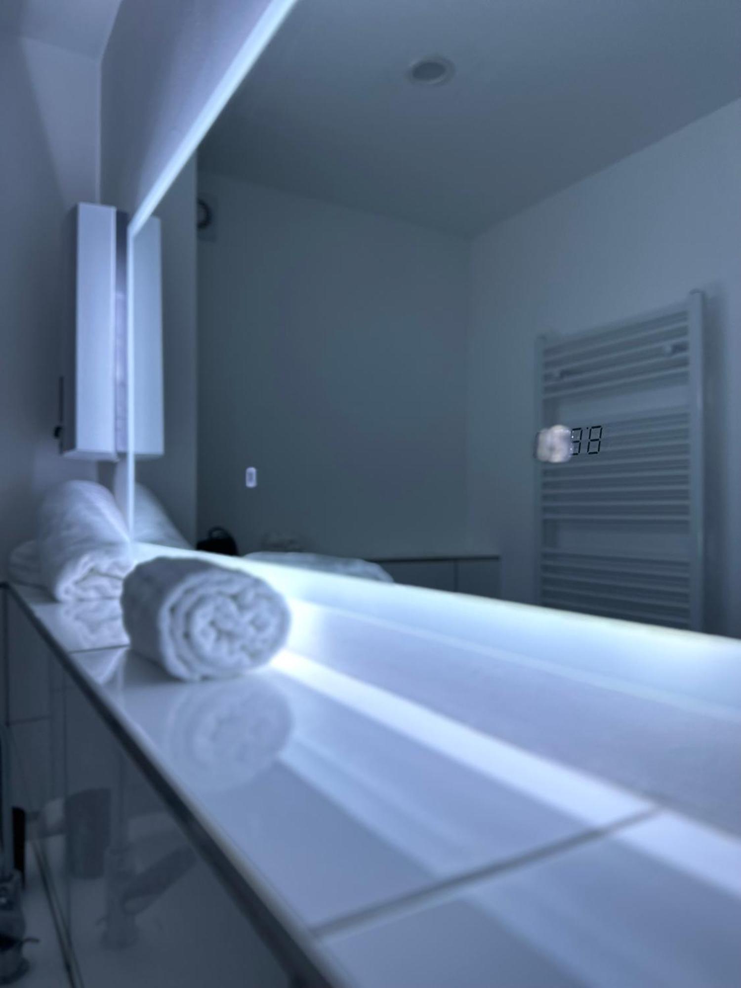 Modernes Apartment Am Dreilaendereck アルスドルフ エクステリア 写真